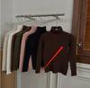 Suéter Infantil 2025 Outono/Inverno Macio e Fofo Gola Alta Tricô Bebê Estiloso Espessado Quente Versátil Camisa Base