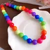 Conjunto de colar e pulseira ajustáveis com contas redondas de acrílico, corrente para clavícula fresca e doce, joias com sensação de luxo leve e de alta qualidade