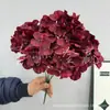 Salón de Bodas Flores Artificiales Rojas Hortensia Borgoña Rosa Material de Flores para Boda Decoración de Guía de Carretera Decoración de Ingeniería de Ventanas