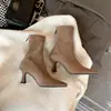 Botines de tacón alto con punta fina de estilo coreano para mujer, nuevo estilo otoño e invierno 2023, de ante con cremallera y tacón de aguja, botines tipo calcetín elásticos ajustados