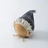 Chapéu de elfo bebê pontudo com pompom estilo nórdico, chapéu com proteção para as orelhas com acabamento em renda, chapéu quente de outono e inverno para recém-nascido