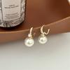 Aretes de Perla Roja para Mujer, Estilo Nuevo, Elegantes y Sofisticados, Aretes Simples y con Estilo, Estilo Socialité, Pinzas para Orejas de Venta Caliente para Celebridades de Internet