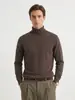 Nuevo suéter de cuello alto para hombre de otoño e invierno, tejido de punto liso tipo pullover, camisa base cálida versátil estilo old money para hombre