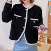 Estilo coreano outono e inverno Novo estilo veludo sintético de vison moda cardigã de malha estilo Chanel feminino gola redonda casaco de renda suéter macio e fofo