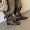 Botas populares deste ano botas de tornozelo com fivela retrô para mulheres inverno de 2026 bico fino salto baixo botas western botas femininas marrons