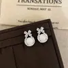 Pendientes de Lujo Ligero, Gama Alta, Modernos y Versátiles para el Día a Día con Lazo de Circonita Pendientes de Resina, Pendientes de Nicho y Personalizados