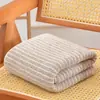 Venta al por mayor transfronteriza 105*200 cm Toalla de baño Aliento de bebé Bata de baño rayada para adultos Hombres y mujeres Toalla de baño grande para el hogar