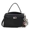 Bolsa de Mão Pequena Exquisita e Moderna para Mulheres, Nova Moda Primavera 2026 Versátil Bolsa de Ombro, Bolsa Transversal Casual Simples