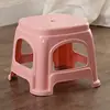 Banqueta de plástico espessada para uso doméstico, banco de plástico para adulto, mesa e cadeira de jantar, mesa de centro de banheiro, banqueta quadrada pequena de plástico durável, direto do fabricante