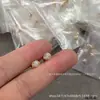 2025 Nuevos Pendientes de Tachuela de Diamante Único de Platillo Volador de Lujo Ligero Chapados en Oro de 18K Pendientes de Alta Versión de Precisión CNC Venta al por Mayor