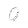 Anillos abiertos de alta gama Mobius para parejas de hombres y mujeres, anillos de circón de lujo ligero, anillos sencillos a juego de estrellas estilo Ins