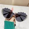 Gafas de sol irregulares con incrustaciones de diamantes 2024 nuevas gafas de sol para mujer cara grande que adelgazan las gafas de sol anti-ultravioleta forma cóncava