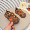 Sandálias com Faixa para Cabeça Infantil 2026 Verão Meninos e Meninas Solado Macio Antiderrapante Calçados Aquáticos Malha Respirável Casuais Versáteis Sapatos de Praia