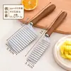 Cortador de Batata Ondulado Criativo de Aço Inoxidável Ferramenta de Corte de Legumes para Cozinha Faca Ondulada Multifuncional com Cabo de Madeira Imitação