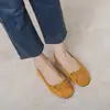 Sapatilhas Macias Amarelas de Aumento de Temperatura Interna para Mulheres Primavera e Verão 2025 Estilo Francês Sapatos de Vovó Macios para Noite