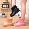 Botas de Lluvia Cortas Multicolores Japonesas y Coreanas para Mujer para el Traslado en Temporada de Lluvias, Zapatos de Lluvia Antideslizantes, Zapatos Impermeables Negros Resistentes a la Suciedad para Cocina, Botas de Agua Cortas