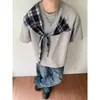 Marca Tendência Retro Americana Xadrez Xale Laço Camiseta de Manga Curta para Homens e Mulheres, Design de Verão, Top Soltinho de Meia Manga