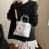 2025 Nuevo Estilo Acolchado Bordado Bolso Tote Tipo Cubo para Mujer, Casual Versátil Simple Color Sólido Un Solo Hombro Bandolera