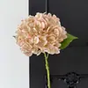 Flores de hortensia artificiales realistas estilo coreano con un toque de alta gama, flores artificiales realistas para decoración del hogar y la sala de estar, flores artificiales de calidad de exportación