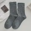 Calcetines florales de longitud media para mujer, otoño e invierno, estilo ins francés suave, calcetines holgados versátiles, calcetines largos de algodón estilo universitario