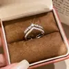 Anillo Abierto Cuadrado de Circonita de Lujo Ligero Estilo Francés con un Diseño Único, Joyería Exquisita Vintage de Alta Gama para Mujeres