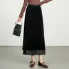 Saia midi de veludo com fenda para mulheres, novo estilo outono/inverno 2026, elegante e modeladora, com efeito drapeado e acabamento em tule, saia de corte reto da moda