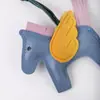 Nuevo y Moderno Año del Caballo Piel Sintética de Poni Accesorio Portátil Mochila de Almacenamiento Colgante para Bolso Llavero Accesorio Colgante