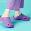 Zuecos Médicos Bulan Ni Zapatos de Trabajo para Enfermera Transpirables Anti-Olor Antideslizantes Suela Suave Cómodos para Estar de Pie Mucho Tiempo Zapatillas para Pies No Cansan