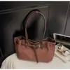 Nova Bolsa Feminina de Alto Padrão Outono e Inverno 2026, Versão Coreana, Grande Capacidade, Bolsa Tote Versátil, Bolsa de Ombro Elegante e Simples, Tendência