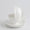 Xícara de Café e Pires de Porcelana Fina Casual Branco Puro Xícara Europeia Latte Italiano Flor Cerâmica Chá da Tarde Xícara de Chá Pequena de Luxo