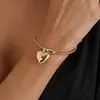 Joias Transfronteiriças Europeias e Americanas, Colar com Corrente Osso de Cobra em Formato de Coração Vintage, Conjunto Simples de Colar e Pulseira de Luxo Leve para o Dia a Dia
