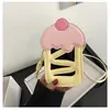 Bolsa de Moda de Nicho com Personalidade Feminina 2024 Nova Primavera e Verão Simples Versátil Bolsa para Celular Bolsa Transversal Casual de Alta Qualidade