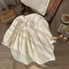 Ropa infantil estilo coreano, vestido para niña bordado de oso ángel, modelo otoño 2026, cuello de muñeca, vestido de algodón de manga larga para niños
