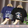Camiseta listrada patchwork de manga comprida infantil, primavera e outono, algodão puro, estilo coreano, solta e estilosa, camiseta básica com estampa de desenho para meninos