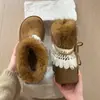 Sapatos de Algodão Pelúcia Espessos Quentes Fofos com Forro de Lã e Solas Grossas para Aumento de Altura, Adequados para Uso Externo, Botas de Neve de Pelúcia para Mulheres, Novo Modelo para o Inverno de 2025
