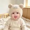 Gorro de tricô fofo, grosso, à prova de vento e que protege as orelhas, fofo e adequado para meninos e meninas, disponível em vários tamanhos para bebês de diferentes idades, com um pequeno design de tigre.