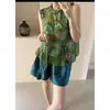 Colete Camisa Sem Manga Irregular Botonê Estampado Patchwork com Rendas Gola Alta Novo Estilo Chinês de Alta Qualidade para Mulheres