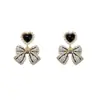 Pendientes de Lazo con Forma de Corazón Estilo Nuevo 2026, Pendientes de Lujo Ligero de Gama Alta, Pendientes Elegantes con Diseño de Nicho con Goteo de Aceite para Mujer