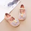 Sapatos Infantis de Couro Casuais Sapatos de Princesa Verão 2025 Novos Sapatos de Cristal Elsa Solado Macio Sapatilhas Mary Jane com Pérolas para Meninas