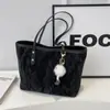 Textura de Alta Qualidade, Design Simples, Grande Capacidade, Tecido Macio, Bolsa Tote Elegante e para o Dia a Dia, Novo Modelo 2025, Fashion e Versátil