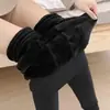 Leggings gruesos enormes con forro polar de 500 g para mujer, artefacto de pierna desnuda, negro, Joker, talla grande, unidos, otoño e invierno, color carne