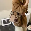 Cesta de Legumes Retro Bolsa Pequena para Mulheres 2025 Nova Bolsa Carteiro Fosca Bolsa Saco Outono e Inverno Popular Bolsa Transversal de Camurça