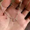 Pulseiras Empilháveis de Luxo Leve de Nicho, Pulseiras de Coração Tridimensionais de Camada Dupla Super Delicadas para Mulheres, Design de Alto Padrão, Joias de Mão Elegantes e Versáteis