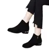 Botas de tornozelo femininas, nova coleção outono/inverno 2026, salto baixo, acabamento em camurça, antiderrapante, forradas com fleece para aquecimento, modernas e versáteis, sola macia