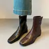 Botines de punta cuadrada, estilo popular, tacón grueso, forrados de felpa, con tacón oculto para mayor altura, botas de ajuste ceñido, botas de otoño/invierno, nueva colección 2026