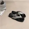 [Versão em Couro] Estilo Super Econômico~ Sandálias de Dedo Quadradas com Salto para Praia Femininas, Adequadas para Uso ao Ar Livre no Verão
