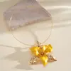 Gargantilla de metal con flor de gota de aceite estilo europeo y americano, collar de clavícula de pétalos único y exagerado, joyería de alta gama estilo vacacional transfronterizo