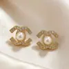 Aretes de Flor de Perla Coreanos para Mujer, Aretes de Lujo Ligero y de Alta Gama, Estilo Nuevo, Moda de Nicho, Aretes Versátiles al por Mayor