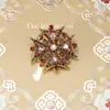 Broche Barroco Retro Broche de Cruz Exagerada Broche Moda Accesorios de Ropa Multifuncionales Stock al por Mayor
