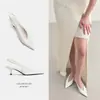 Comercio Electrónico Transfronterizo Moda Tallas Grandes Zapatos de Tacón Alto para Mujer 2026 Punta Fina Tacón de Aguja Sandalias con Correa Trasera Zapatos Franceses Simples para Mujer
